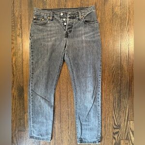 Levi’s faded black